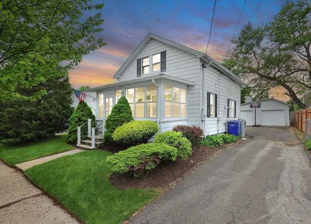 Property at 274 Abbott St, Springfield, MA 01118, 3 beds, 1.5 baths