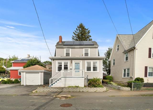 Property at 21 Lake View Pl, Lynn, MA 01904, 2 beds, 1 bath