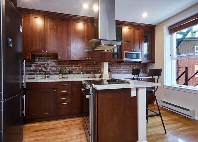 Property at 32 Fleet St #6, Boston, MA 02113, 1 bed, 1 bath