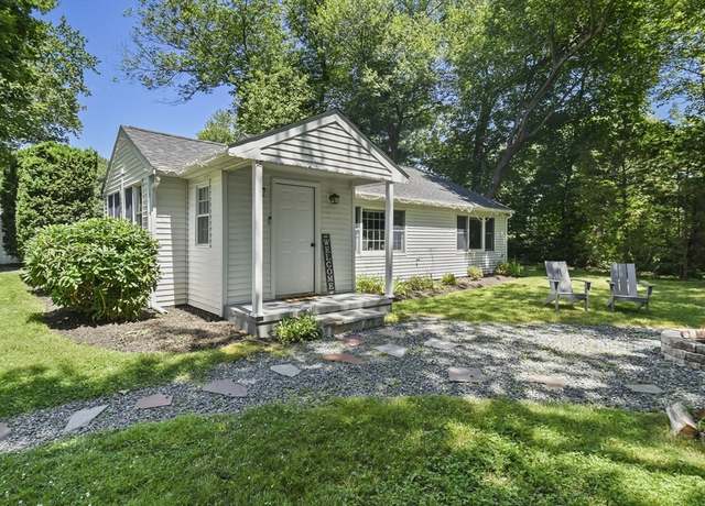 Property at 369 Vernon St, Wakefield, MA 01880, 2 beds, 2 baths