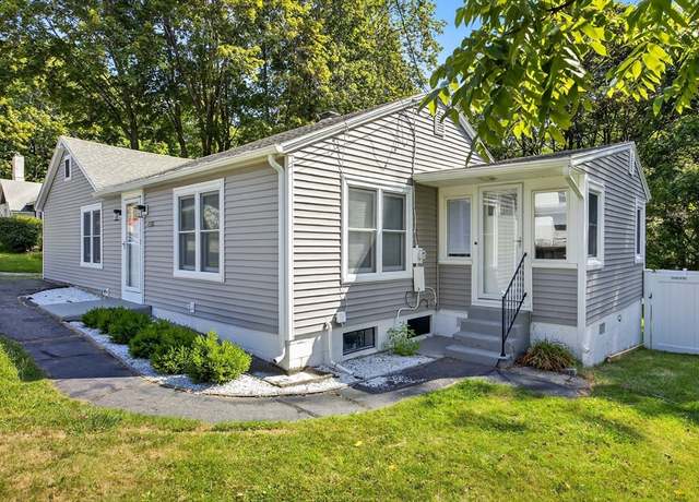 Property at 497 Massasoit Rd, Worcester, MA 01604, 3 beds, 1.5 baths