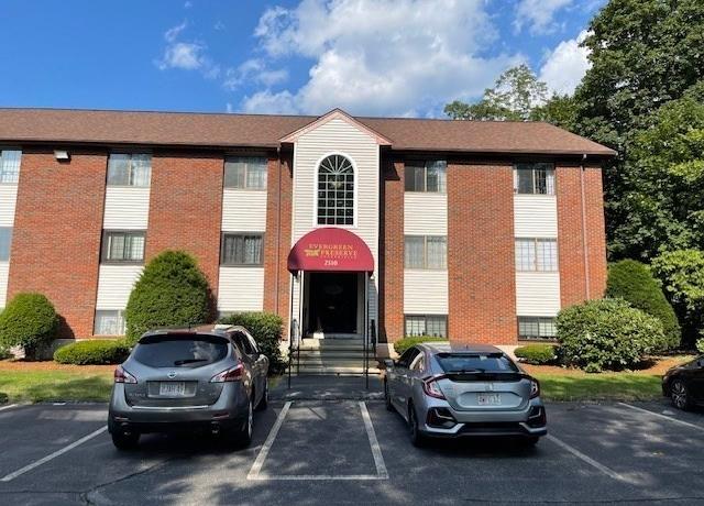 Property at 2510 Skyline Dr #9, Lowell, MA 01854, 2 beds, 1 bath