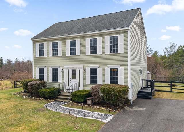 Property at 95 Victoria Ln, Fitchburg, MA 01420, 3 beds, 1.5 baths