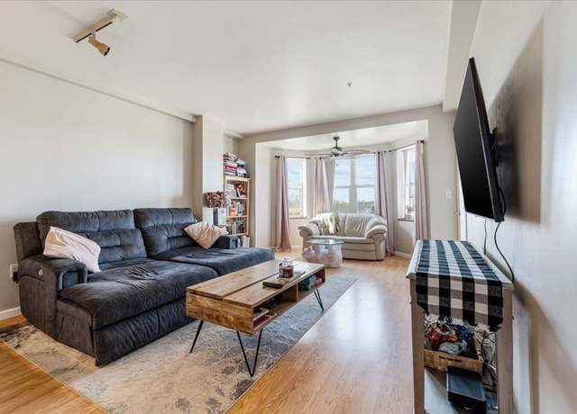 Property at 1 Cityview Ln #511, Quincy, MA 02169, 1 bed, 1 bath