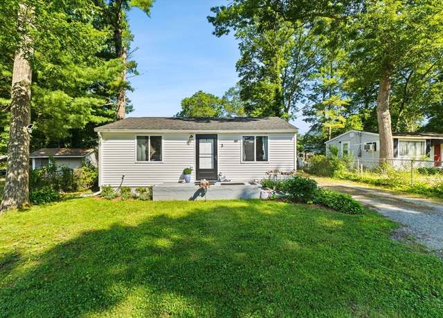 Property at 3 Violet St, Lakeville, MA 02347, 2 beds, 1 bath