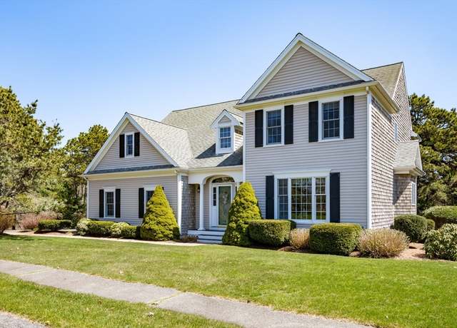 Property at 1 Somerset Rd, Harwich, MA 02645, 4 beds, 3.5 baths