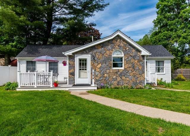 Property at 784 West St #784, Walpole, MA 02081, 1 bed, 1 bath