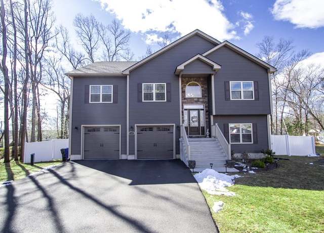 Property at 118 Signal Hill Cir, Springfield, MA 01118, 4 beds, 3 baths