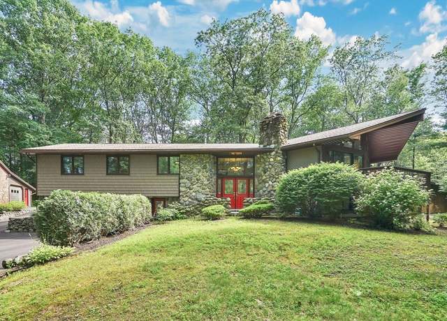 Property at 215 Barry St, Agawam, MA 01030, 3 beds, 3 baths