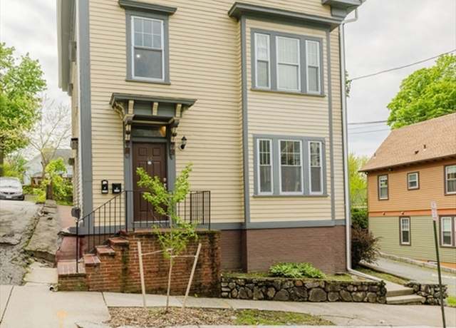 Property at 65 Everegreen St #2, Providence, RI 02906, 2 beds, 2 baths