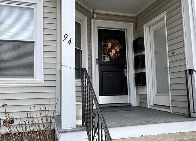 Property at 94 Conwell Ave #3, Somerville, MA 02144, 3 beds, 1 bath