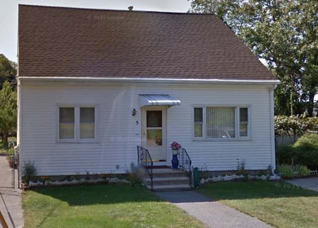 Property at 5 Wayland St, Fall River, MA 02720, 3 beds, 1.5 baths