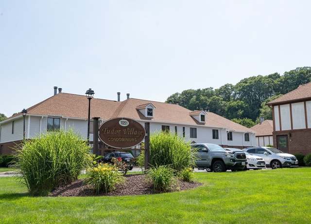 Property at 1051 Elm St #8, West Springfield, MA 01089, 2 beds, 1.5 baths