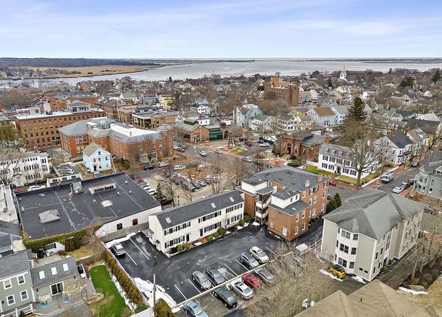 Property at 100 State St #8, Newburyport, MA 01950, 2 beds, 1.5 baths