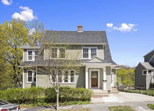 Property at 42 Circuit Ave E, Worcester, MA 01603, 3 beds, 2.5 baths