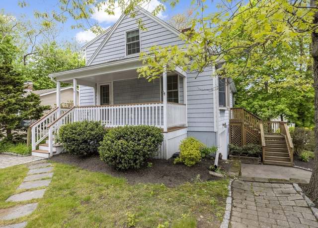 Property at 27 Puritan Rd, Marblehead, MA 01945, 3 beds, 2 baths