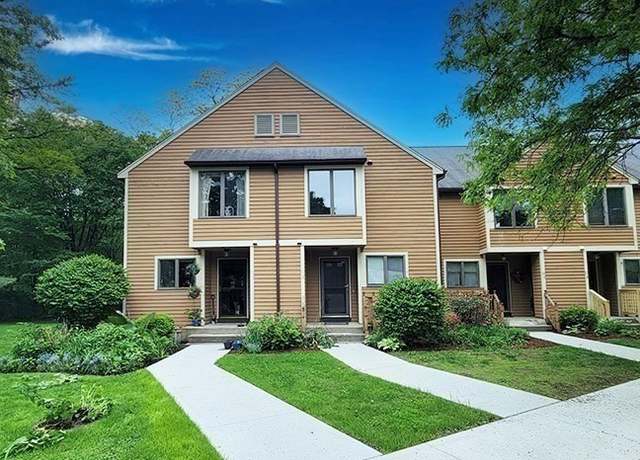 Property at 575 Bridge Rd Unit 11-2, Northampton, MA 01060, 2 beds, 1.5 baths