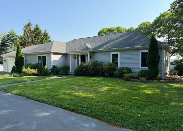 Property at 5 Spinnaker Ln, Marion, MA 02738, 3 beds, 2 baths