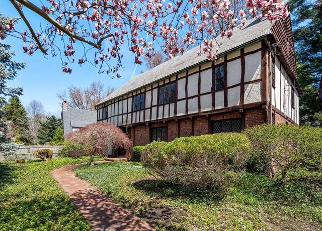 Property at 764 Hammond St, Brookline, MA 02467, 4 beds, 3.5 baths