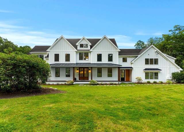 Property at 19 Conant Rd, Lincoln, MA 01773, 6 beds, 5.5 baths