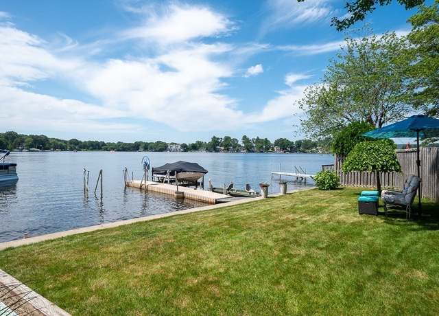 Property at 45 Point Pleasant Rd, Webster, MA 01570, 2 beds, 2 baths