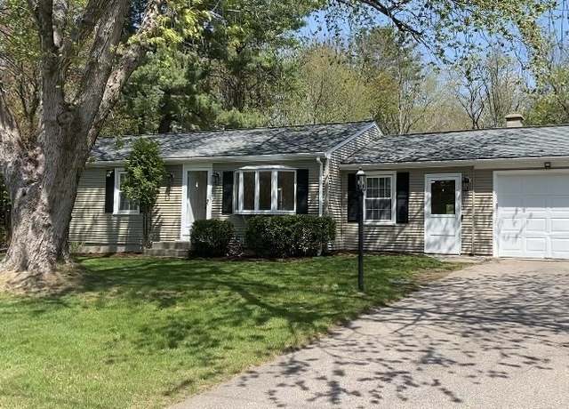 Property at 132 Cedar Ln, Seekonk, MA 02771, 3 beds, 1 bath