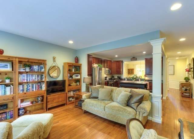 Property at 204 Sandtrap Ct #204, Northbridge, MA 01534, 3 beds, 2.5 baths