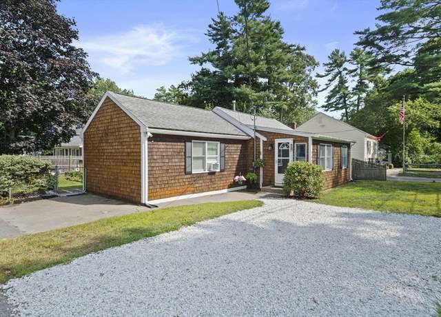 Property at 140 Wampatuck St, Pembroke, MA 02359, 3 beds, 1 bath