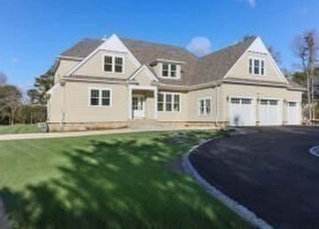 Property at 18 Pleasant Park Dr, Mashpee, MA 02649, 5 beds, 5.5 baths