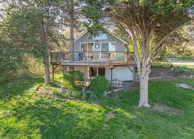 Property at 12 Trouants Is #12, Marshfield, MA 02050, 2 beds, 2 baths
