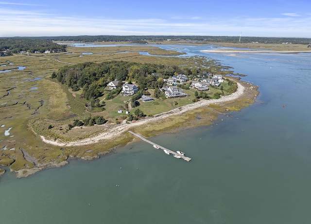 Property at 12 Trouants Is #12, Marshfield, MA 02050, 2 beds, 2 baths