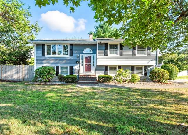 Property at 7 Market St, Peabody, MA 01960, 3 beds, 1.5 baths