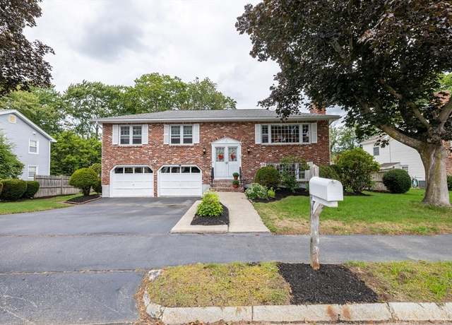 Property at 32 Benton Cir, Reading, MA 01867, 3 beds, 2 baths