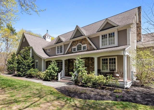 Property at 33 Old Concord Rd, Lincoln, MA 01773, 4 beds, 3.5 baths