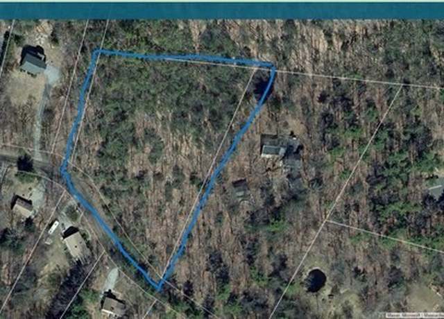 Property at 107 Jewett St, Pepperell, MA 01463