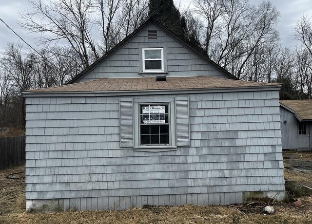 Property at 225 Winthrop St, Rehoboth, MA 02769, 2 beds, 1 bath