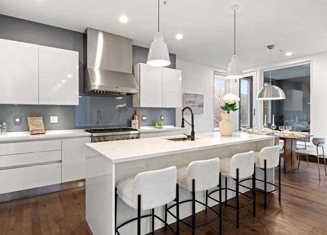 Property at 14 I St #7, Boston, MA 02127, 3 beds, 2.5 baths