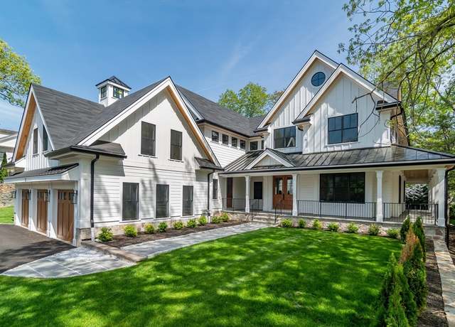 Property at 33 Royalston Rd, Wellesley, MA 02481, 6 beds, 7.5 baths