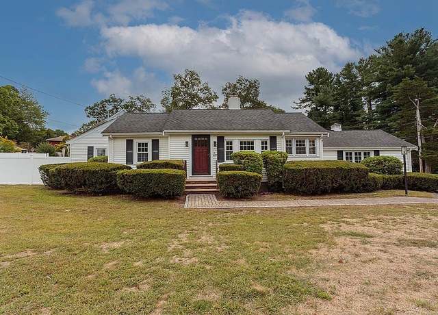 Property at 401 Middlesex Ave, Wilmington, MA 01887, 3 beds, 1.5 baths
