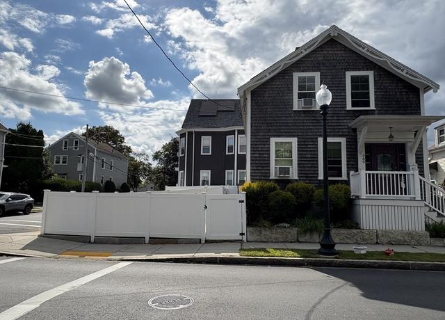 Property at 389 Cottage St, New Bedford, MA 02740, 2 beds, 1 bath