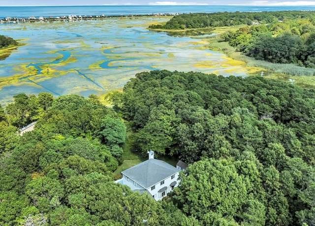 Property at 21 Great Island Rd, Sandwich, MA 02537, 4 beds, 3 baths