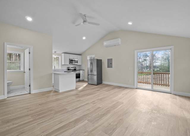 Property at 4 Wildwood Rd, Lakeville, MA 02347, 1 bed, 1 bath