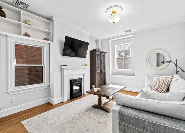 Property at 37 Mount Vernon St #3, Boston, MA 02129, 1 bed, 1 bath
