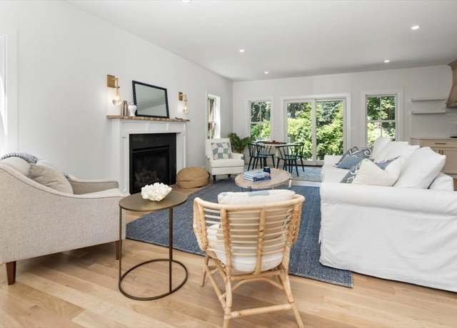 Property at 4 Nickerson Cir, Chatham, MA 02659, 4 beds, 2.5 baths