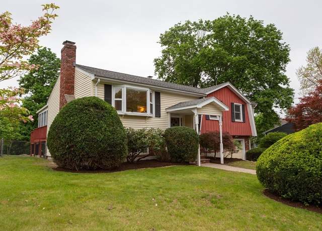 Property at 3 Garrity Rd, Burlington, MA 01803, 3 beds, 1.5 baths
