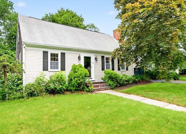 Property at 9 Arrowhead Ln, Dartmouth, MA 02748, 4 beds, 2 baths
