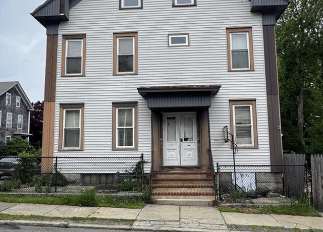 Property at 199 Maxfield St, New Bedford, MA 02740, 6 beds, 3 baths