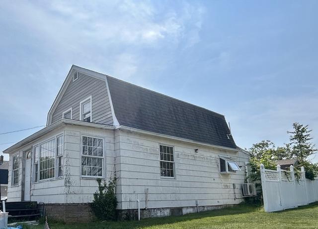 Property at 11 Boylston St, Acushnet, MA 02743, 3 beds, 1 bath