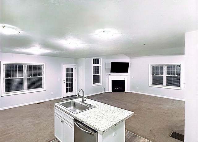 Property at 2C Trail Ridge Way Bldg 5B, Harvard, MA 01451, 2 beds, 2.5 baths