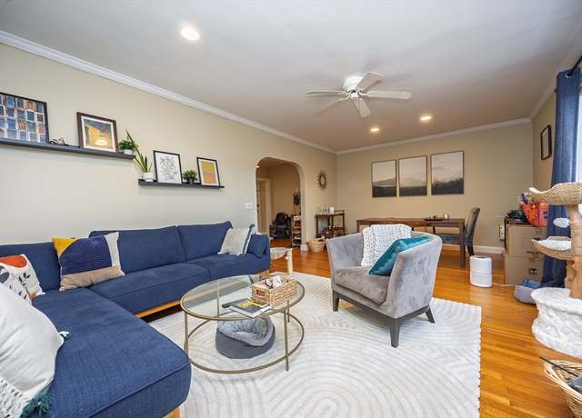 Property at 102 Sewall Ave #5, Brookline, MA 02446, 2 beds, 1 bath
